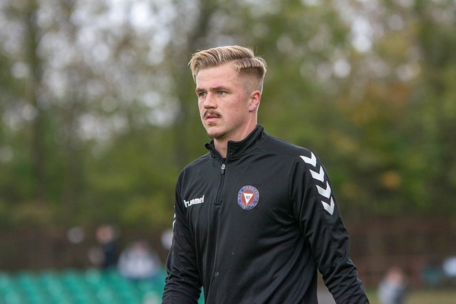 梅西自幼被 梅西自幼被